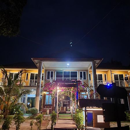 Tamara Resort Motel Kampong Juara Exterior foto