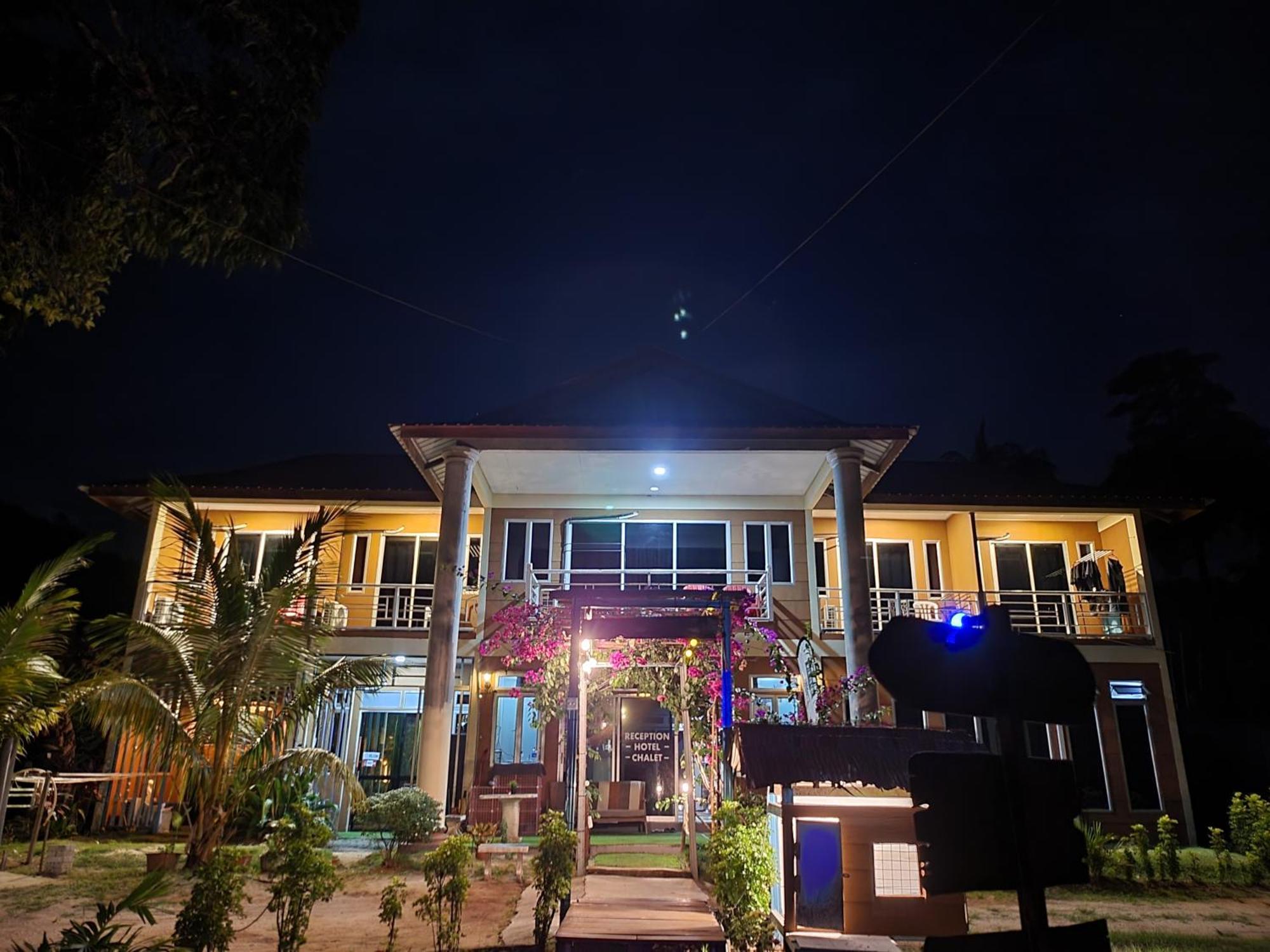 Tamara Resort Motel Kampong Juara Exterior foto